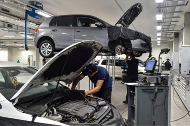 Modern Automotive Repair: Technology and Services