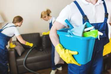 The Essential Role of Professional Cleaning Services Agents
