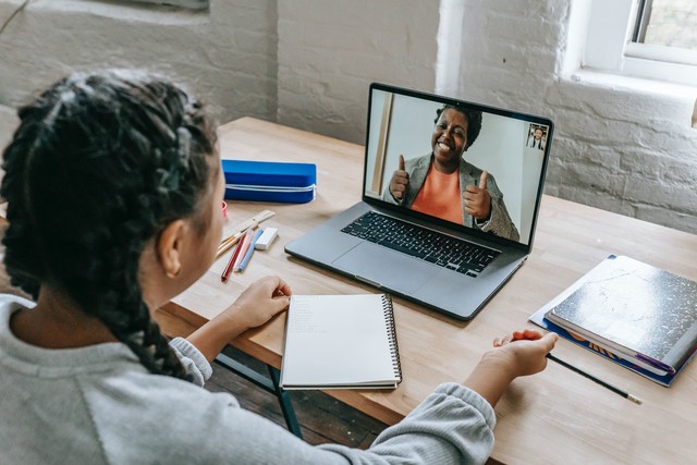The Rise of Online Education: A Modern Learning Revolution